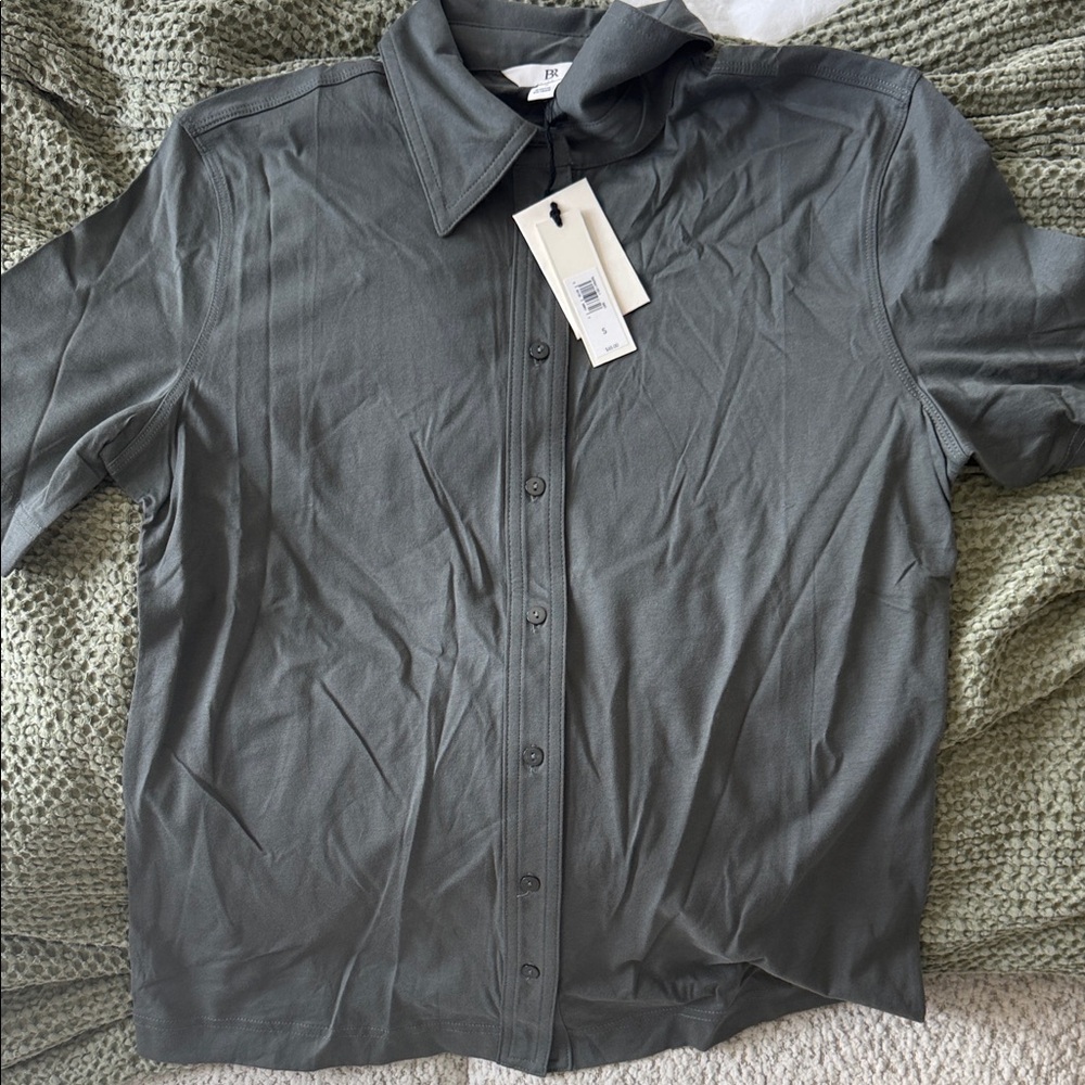 Women’s Gray Shirt